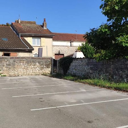 Maison De Charme Avec Jardin Cousance Exterior foto